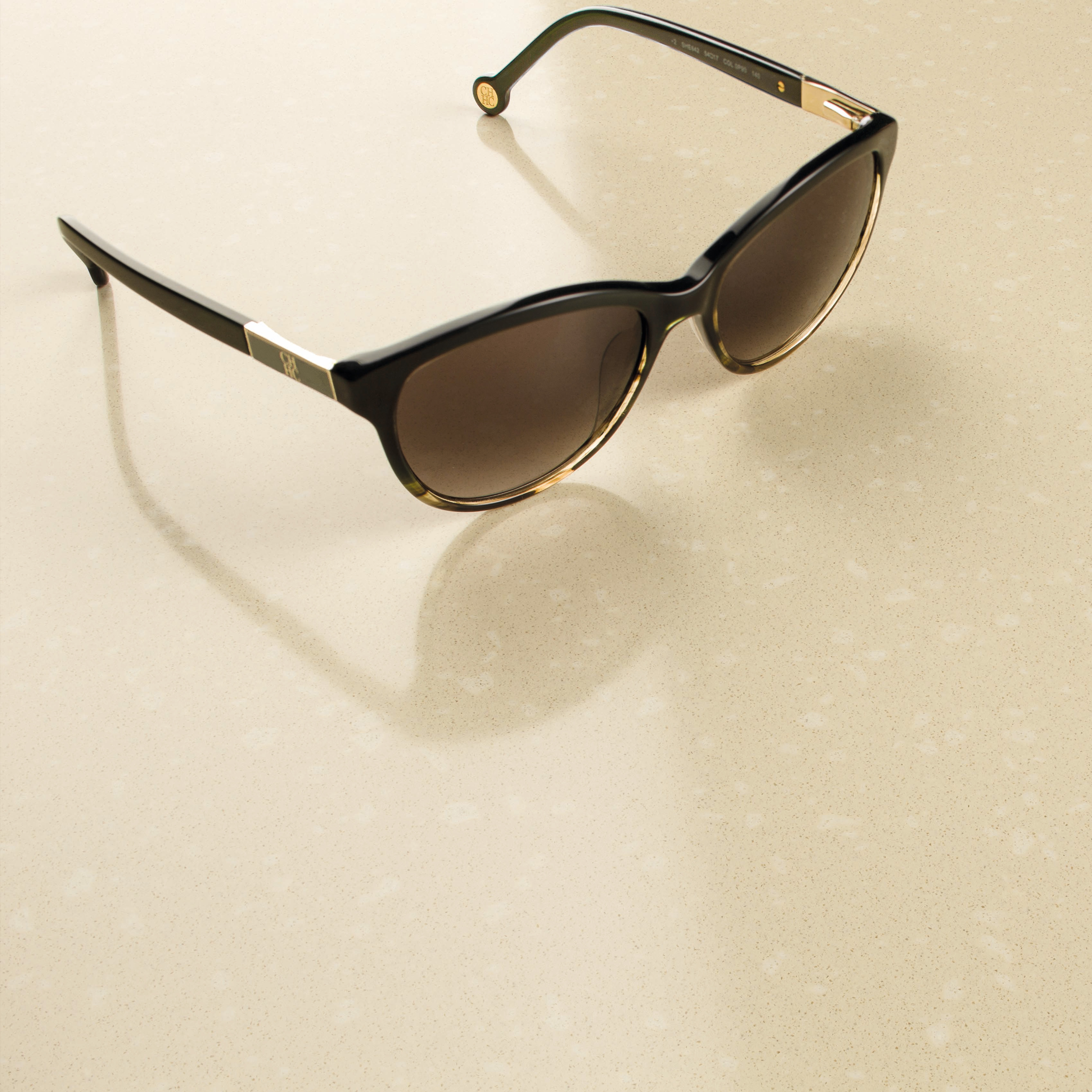 ASTEROID Series Asteroid Cream: Placas de Superficie Sólida 